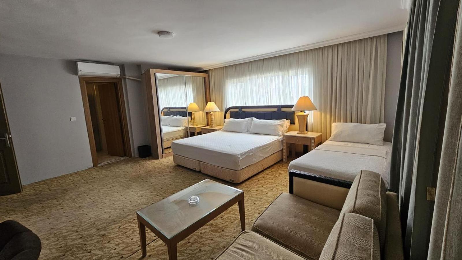 Sever Suites Hotel Antalya Bagian luar foto