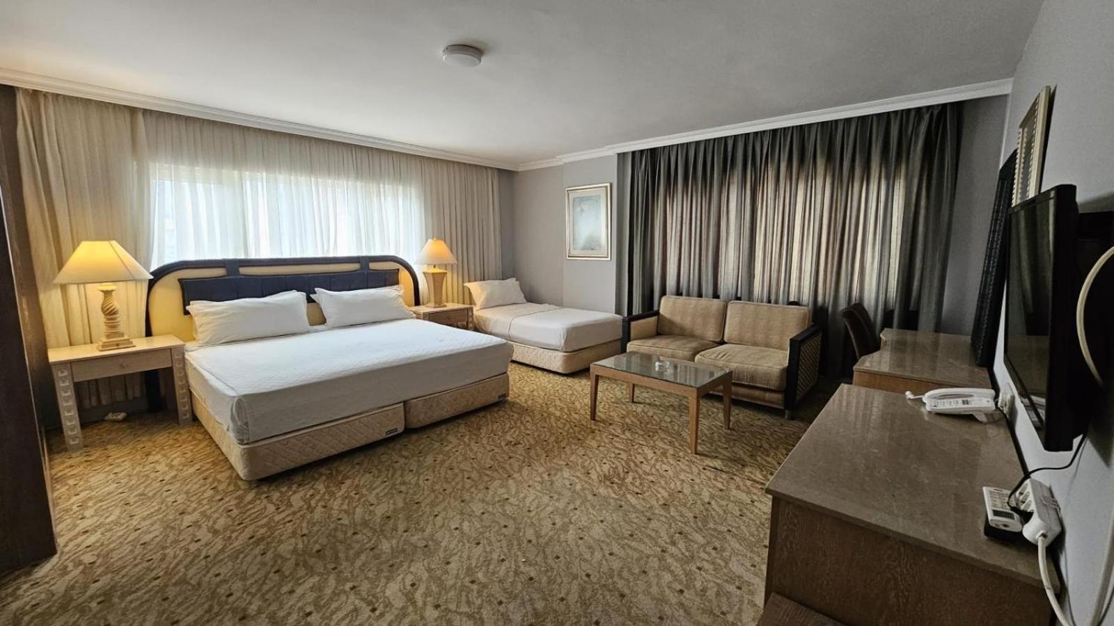 Sever Suites Hotel Antalya Bagian luar foto