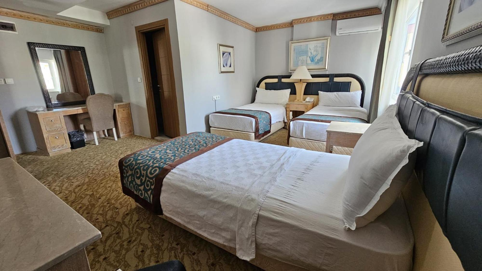 Sever Suites Hotel Antalya Bagian luar foto